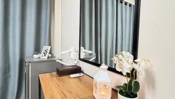 Màn/rèm cản sáng, truy cập Internet không dây miễn phí, bộ trải giường