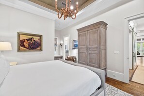 5 Schlafzimmer, Bügeleisen/Bügelbrett, kostenloses WLAN, Bettwäsche