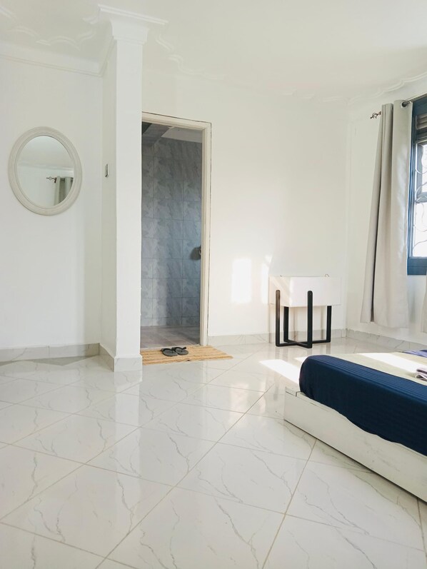 1 phòng ngủ, bàn ủi/dụng cụ ủi quần áo 