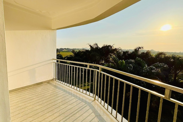 Tabla de planchar con plancha y wifi gratis