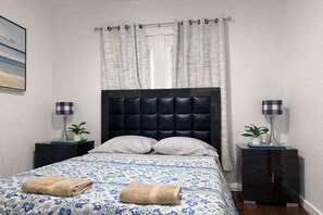 3 bedrooms, WiFi, bed sheets, wheelchair access