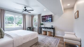 4 makuuhuonetta, silitysrauta/-lauta, ilmainen Wi-Fi, vuodevaatteet