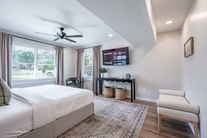 4 slaapkamers, een strijkplank/strijkijzer, gratis wifi, beddengoed