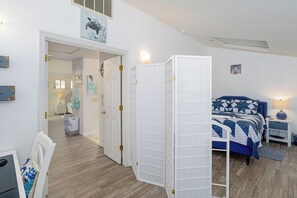 2 bedrooms, iron/ironing board