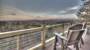 Terrace/patio - Sunrise Peak - Mountain View | Pet Friendly | Hot Tub (Blue Ridge)