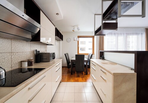 Metro Wilanowska Cosy Apartment