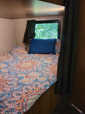 2 bedrooms, WiFi, bed sheets, wheelchair access