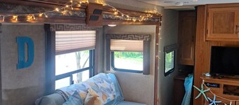 Cozy River Retreat 2-bedroom RV with AC, in Homosassa Springs , FL
Lot D15