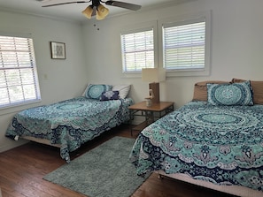 2 bedrooms, free WiFi, bed sheets