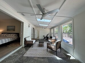 3 habitaciones, escritorio, cuna de viaje y wifi