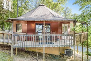 Exterior - Lakeview Cabin #4 at Carters Lake Marina, includes boat slip at marina (Ellijay)