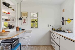 雪櫃、焗爐、爐具、洗碗機