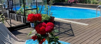 Holiday paradise with pool near Havnsø.