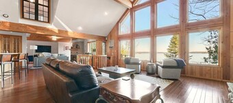Lakeshore Home in Boyne City