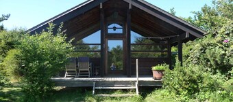 Cozy cottage close to the beach