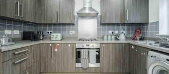3BR House in Basildon