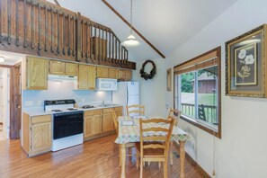 Fridge, microwave, oven, stovetop - Lakeside Cabin #7 at Carters Lake Marina, includes a boat slip at the marina (Ellijay)