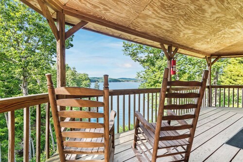 Lakeside Cabin #7 at Carters Lake Marina, includes a boat slip at the marina