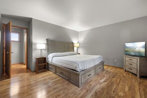 3 quartos, ferros/tábuas de passar roupa, Wi-Fi de cortesia