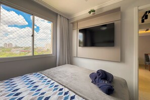 2 habitaciones, tabla de planchar con plancha, wifi y ropa de cama 