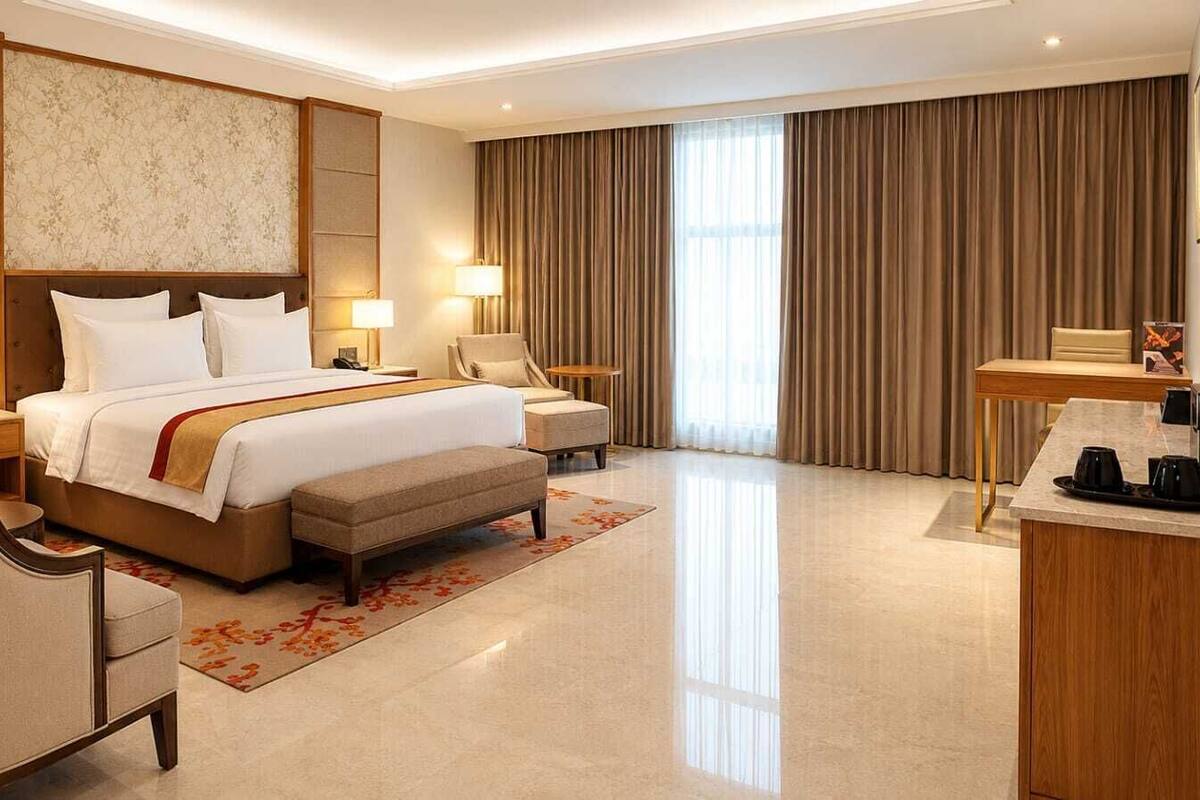 ห้องพัก (Junior Suite) | เครื่องนอนระดับพรีเมียม, ตู้นิรภัยในห้องพัก, โต๊ะทำงาน, ห้องเก็บเสียง