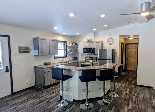 Microwave, oven, stovetop, dishwasher