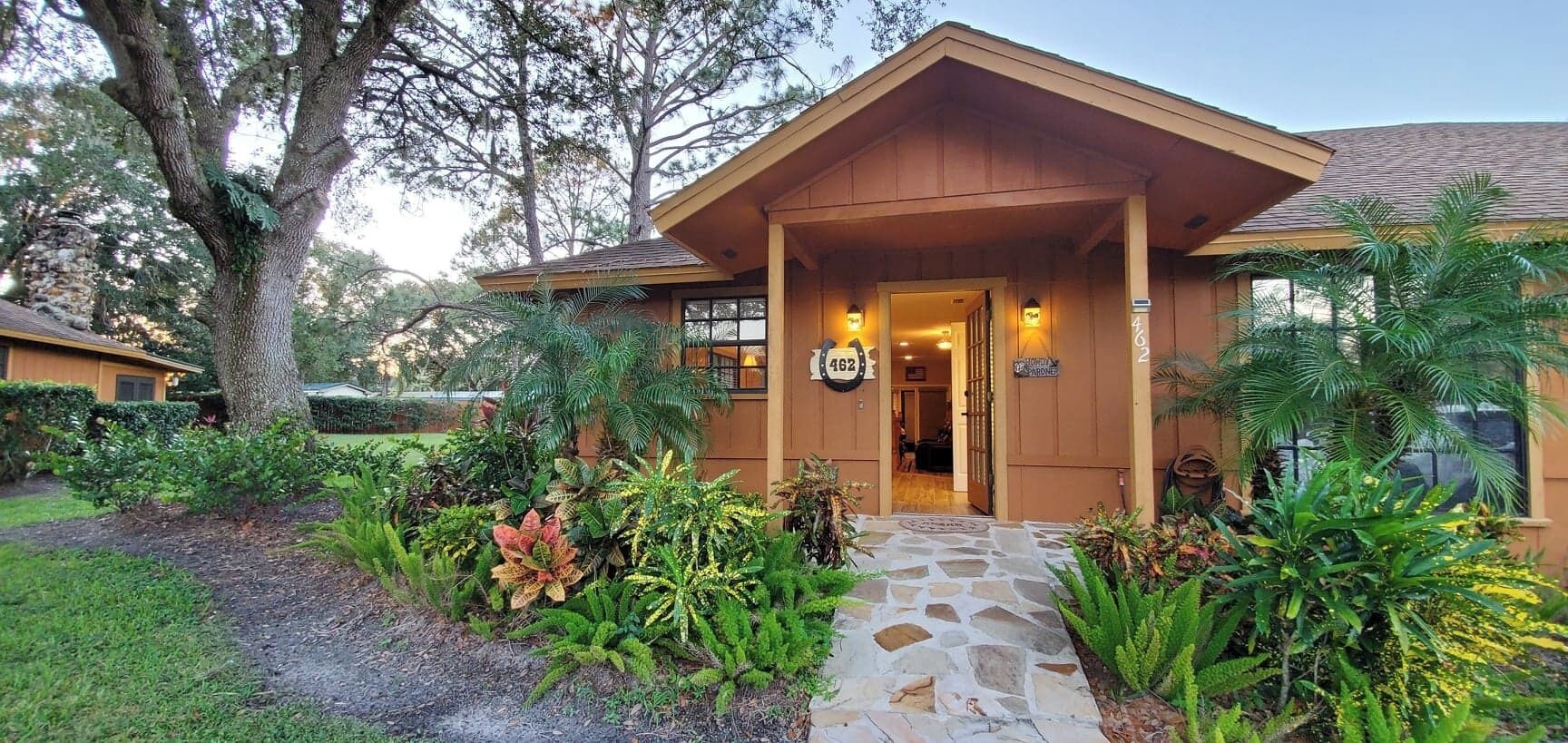 تفاصيل الفندق من الخارج