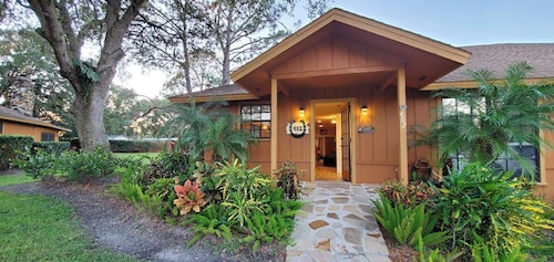 Rodeo, Waterpark and Horses: Westgate River Ranch!