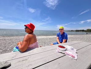 Beach - Stately 5-bedroom estate in beautiful Prince Edward with fitness room, AC (Prince Edward)