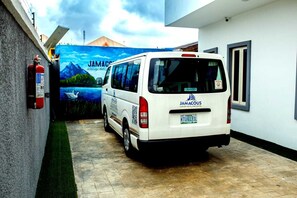 Exterior - Jamacous Luxury hotel and suites (Lekki)
