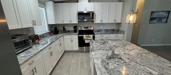 "Waterfront Gulf-Access Getaway – Fully Remodeled 2BR/2BA Vacation Retreat!