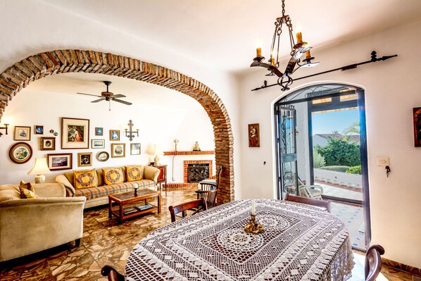 Interior - Las Lilas 61 - Oasis Properties (Nerja)