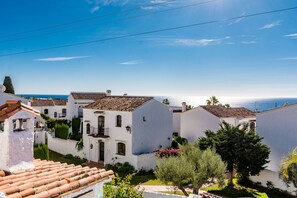 Exterior - Las Lilas 61 - Oasis Properties (Nerja)