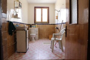 Classic Room, Garden View | Shared bathroom - welcomehome (Chefchaouen)