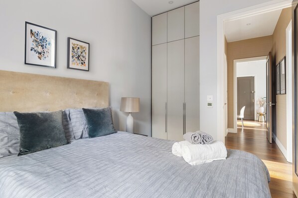 2 Schlafzimmer, Bügeleisen/Bügelbrett, Reisekinderbett, WLAN