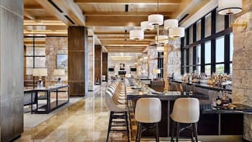 Bar (en la propiedad)