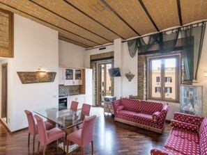 TV - Lucilla Home by Interhome (Rome)