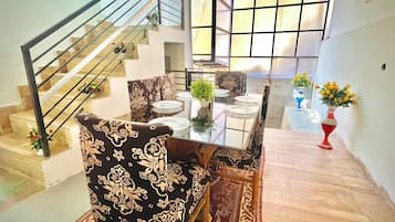 华丽双人房 | 客房内保险箱、遮光窗帘、隔音、熨斗/熨衣板