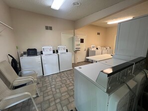 Interior - Freshly Updated Lake-Access Condo with Outdoor Pool, Mini Golf, Pickleball & Free Attraction Tickets (Kimberling City)