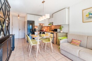 Interior - Poseidon - 50m from the beach - Terrace, St Raphael, France (St Raphael)