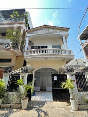 Front of property - Dimocrata (Phnom Penh)