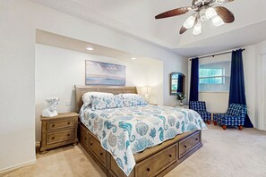 3 chambres, fer et planche à repasser, Wi-Fi, draps fournis