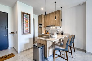 Fridge, microwave, oven, stovetop