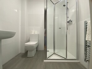 シャワー、ヘアドライヤー