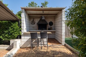 Terrace/patio - Country House 'Casa Fina' with Private Pool, Shared Terrace and Wi-Fi (Fuentidueña De Tajo)