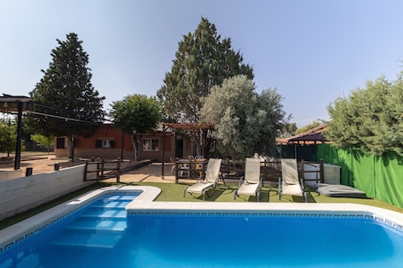 Pool. Country House 'Casa Fina' with Private Pool, Shared Terrace and Wi-Fi