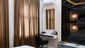 Comfort Double or Twin Room, Balcony, City View | Free WiFi