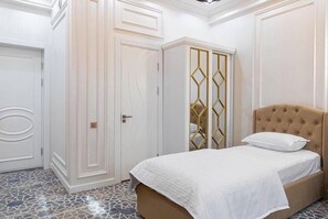 Comfort-Doppel- oder -Zweibettzimmer, Balkon, Stadtblick | Kostenloses WLAN