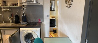 Nancy, Superb air-conditioned studio 3 minutes from Place Stanislas, WIFI, fitted kitchen