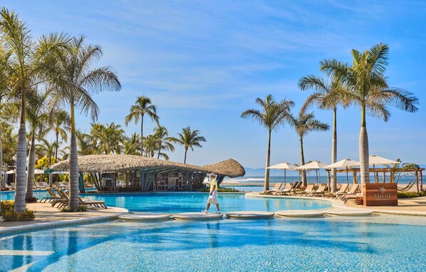 Indoor pool, outdoor pool